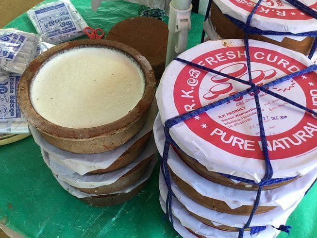 Discover must try Sri Lankan desserts and street snacks.