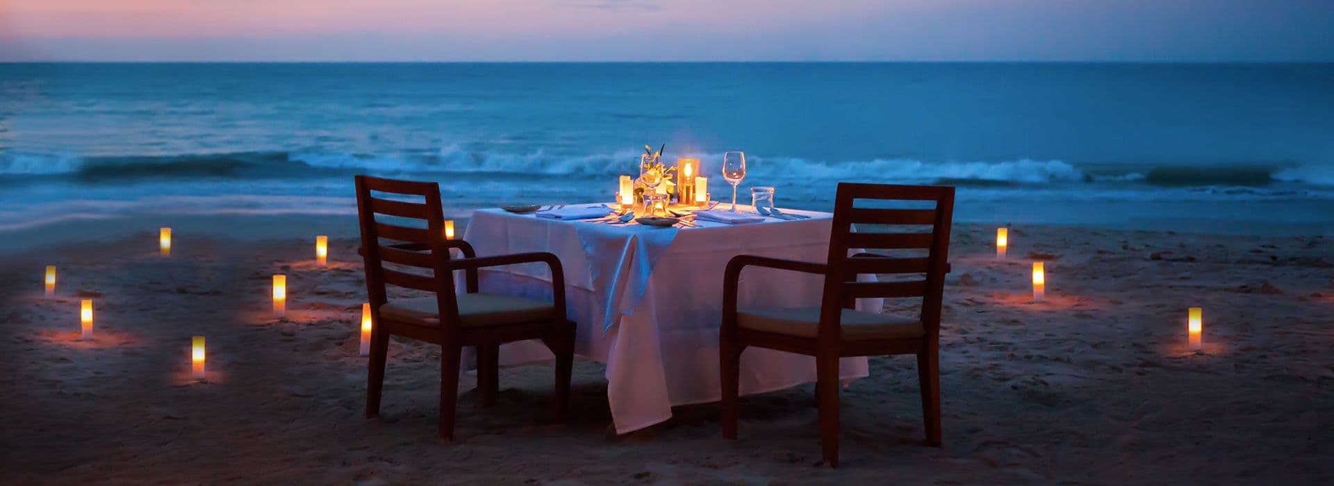 Dining in the Wild: Reviewing Yala's Best Private Beach BBQ and Jungle Dinner Experiences