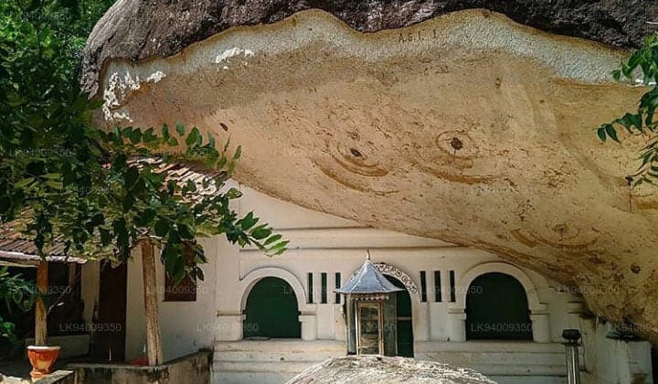 Kudumbigala Monastery: The Hermitage in the Sky